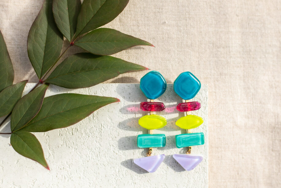 spring 2023 fused glass drop earrings